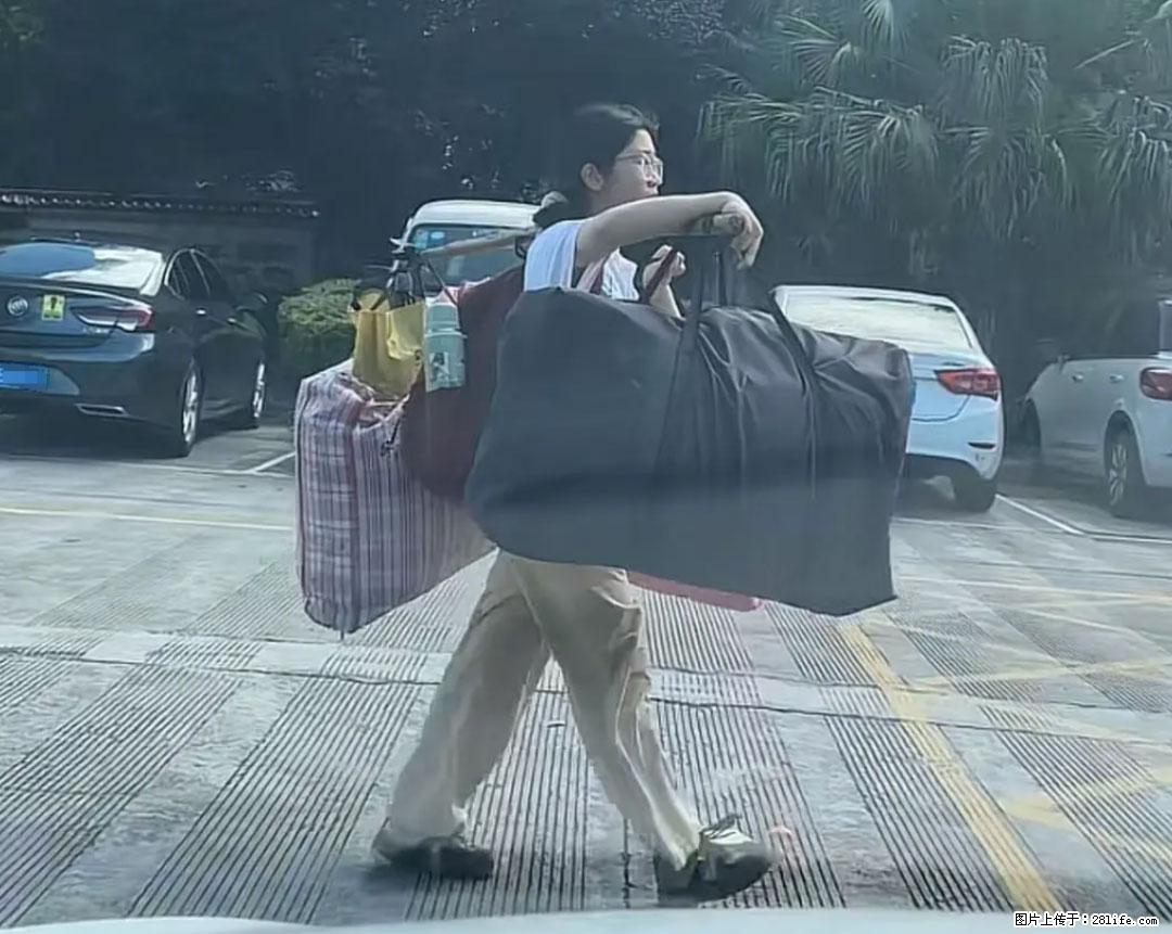 全网追的“扁担女孩”，找了一份暑假工，时薪12元 - 西宁生活资讯 - 西宁28生活网 xn.28life.net